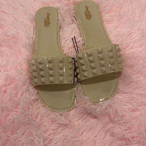 Beige sandals size 7
